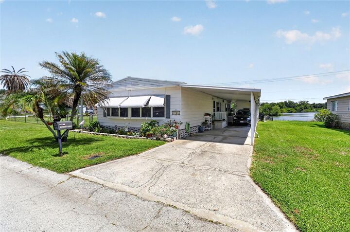 Property Photo:  3586 Lazy Lake Drive N  FL 33801 