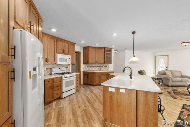 Property Photo:  13611 Snapdragon Lane  MI 49319 