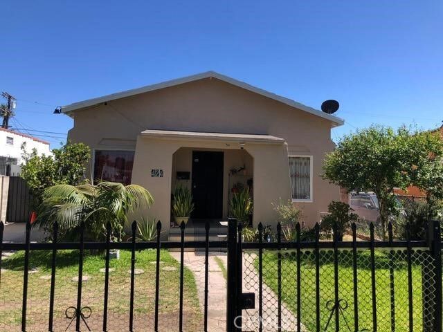Property Photo:  424 E 91st Street  CA 90003 