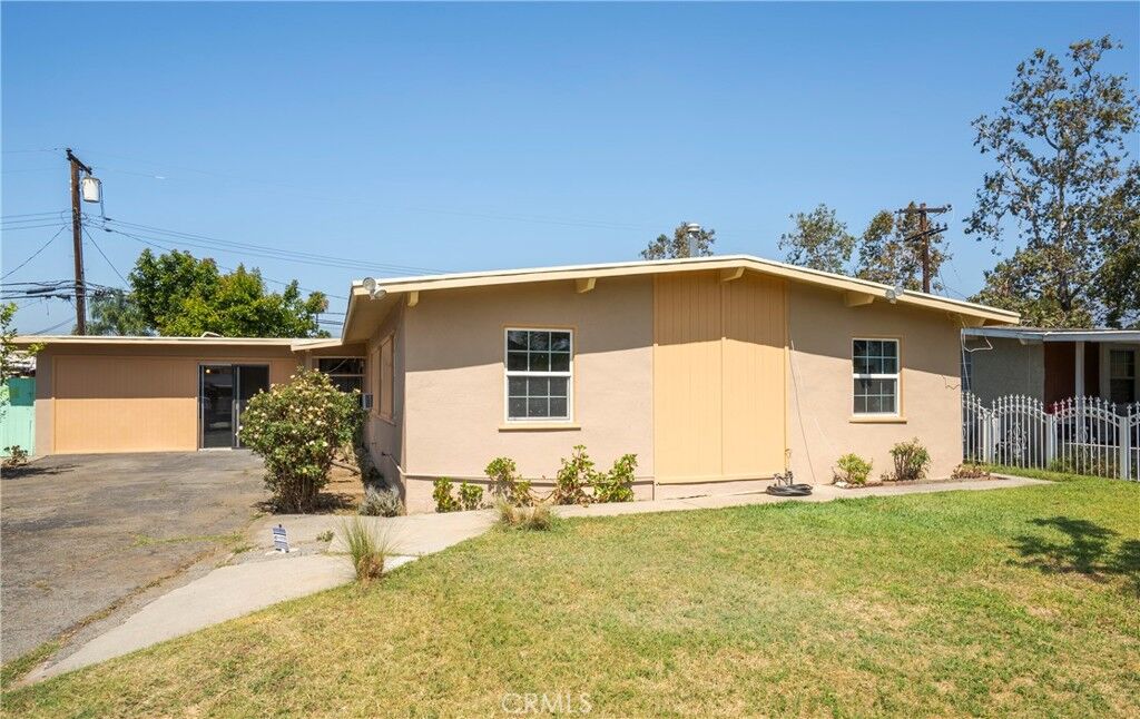 Property Photo: 5937 N Orangecrest CA 91702