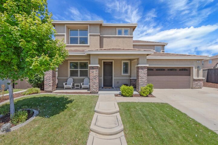Property Photo:  2312 Flagstaff Way  CA 95747 
