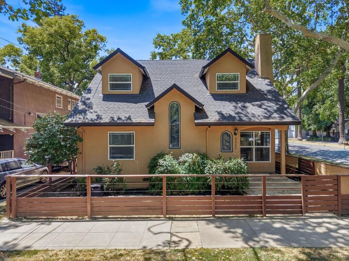 Property Photo:  2200 23rd Street  CA 95818 