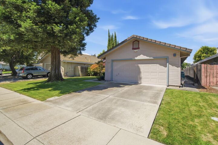 Property Photo:  4663 Cayman Court  CA 95210 