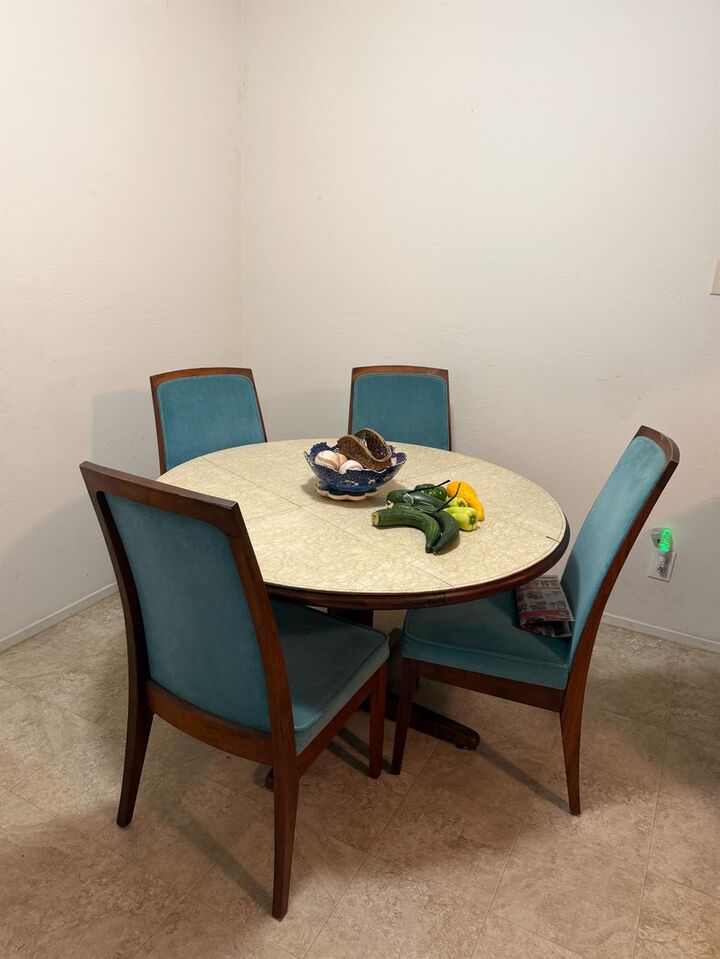 Property Photo:  1156 Darnel Way  CA 95822 