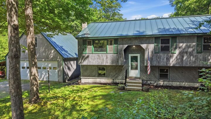 Property Photo:  21 Evergreen Drive  NH 03045 