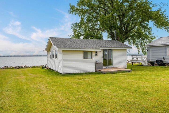 54 Poplar Lane — photo 1