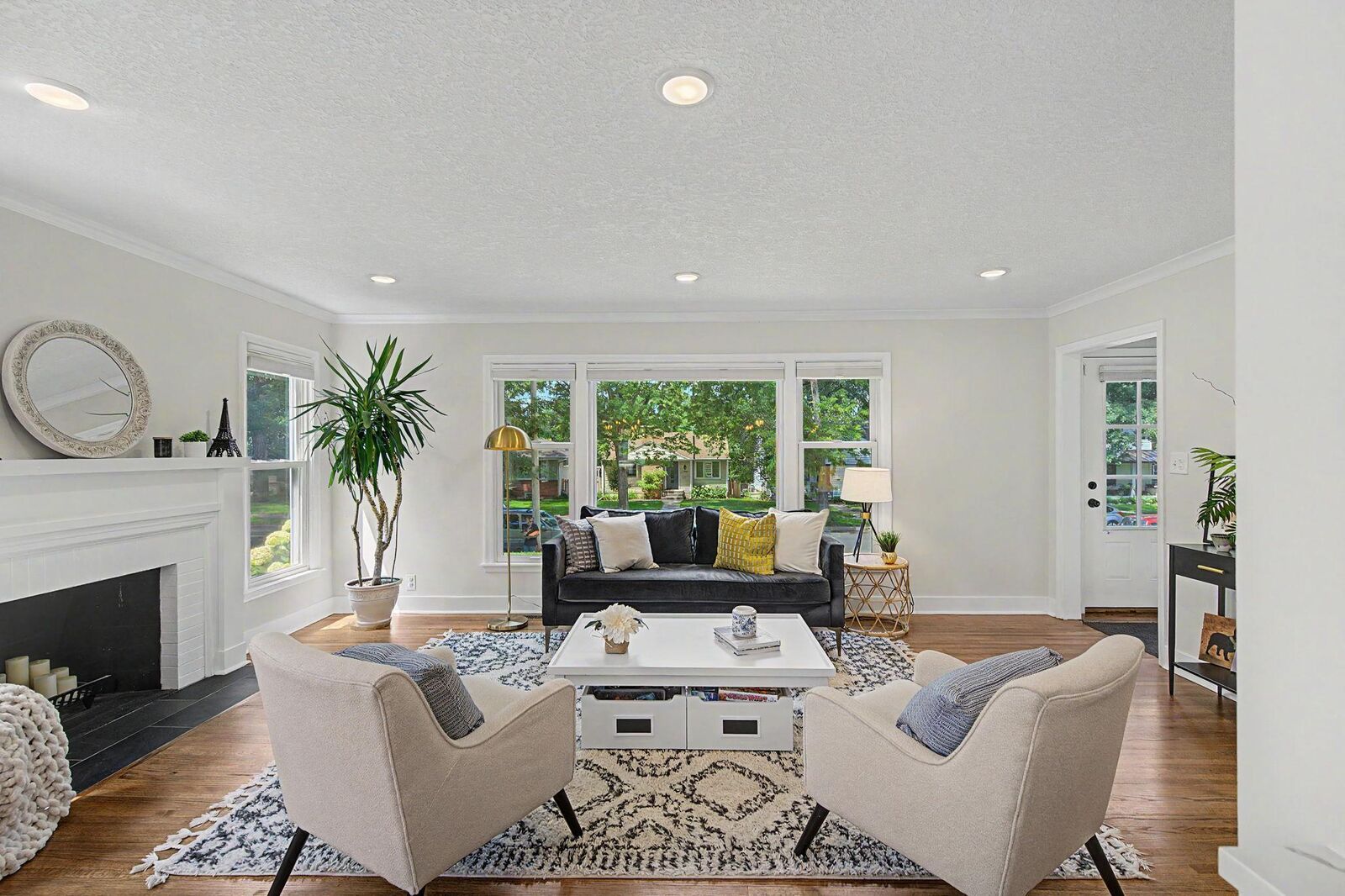 Property Photo:  5925 Dupont Avenue S  MN 55419 