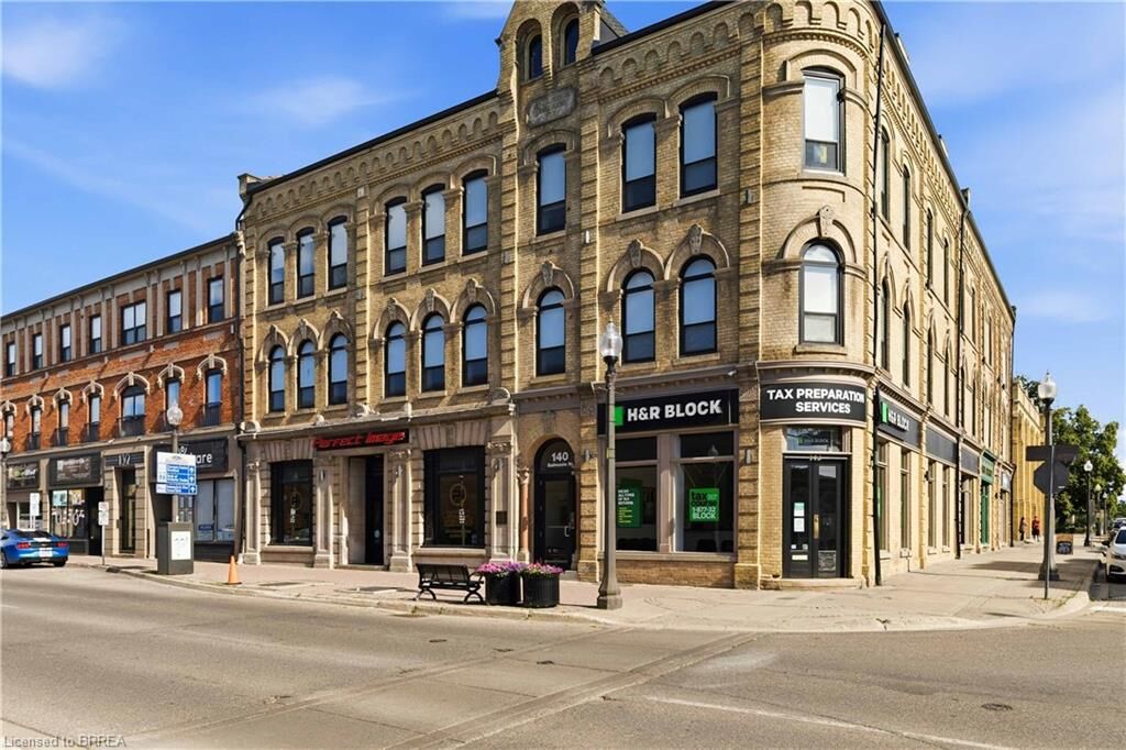 Property Photo:  140 Dalhousie Street 216  ON N3T 2J3 