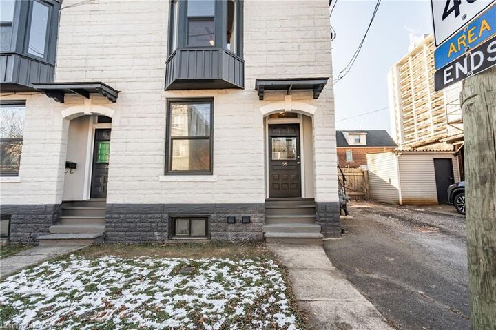 Property Photo:  70 Robert Street  ON L8L 2P3 