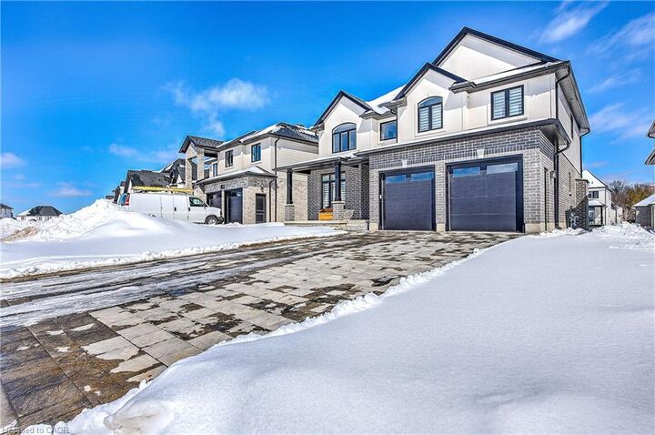 Property Photo: 944 Trailsway Avenue ON N6K 0K6