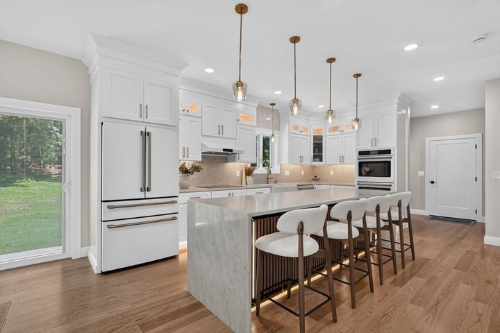 Property Photo: 139 Middle Rd MA 01073