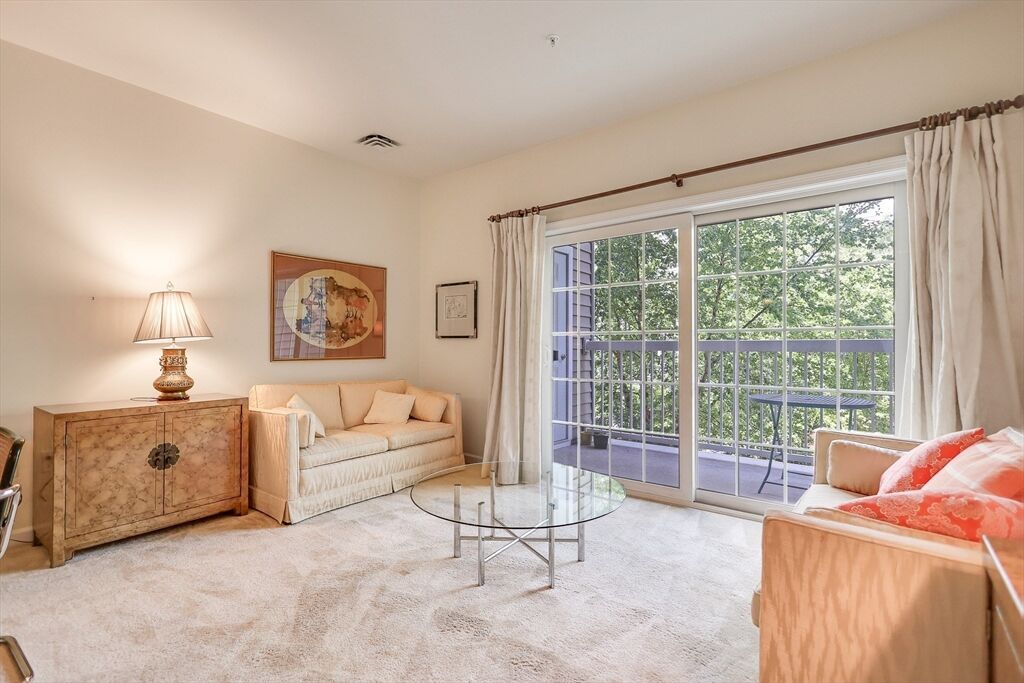 Property Photo:  36 Abigail Way 1009  MA 01867 