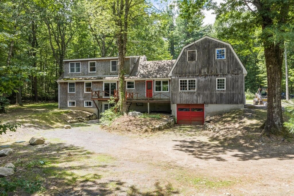 Property Photo:  9 Laurel Ln  MA 01541 