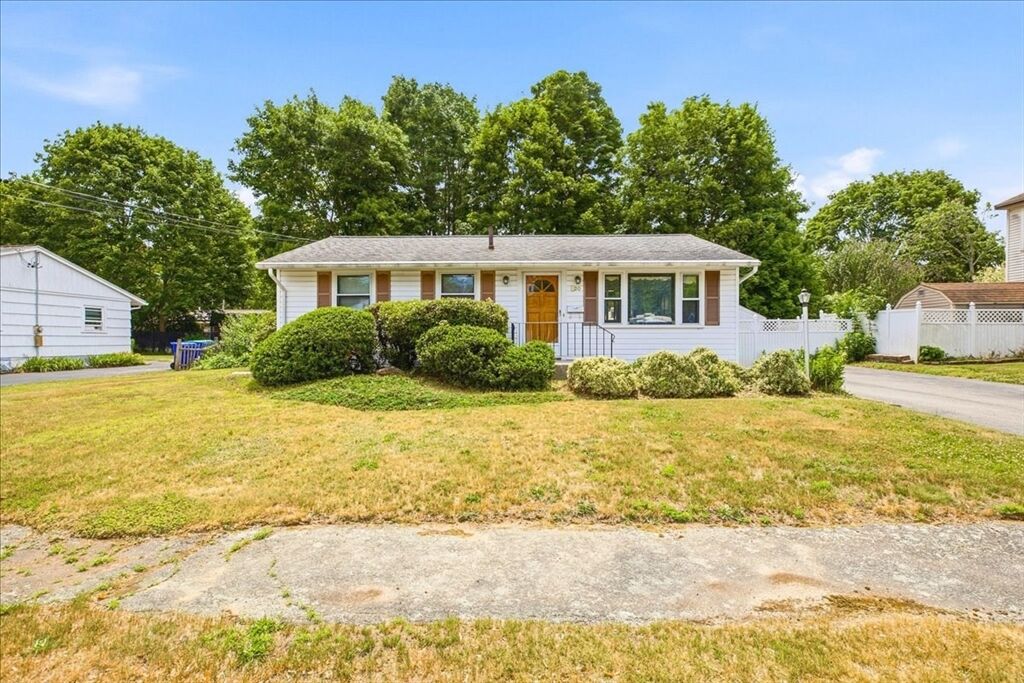 Property Photo:  20 Pine Hill Ter  MA 02370 