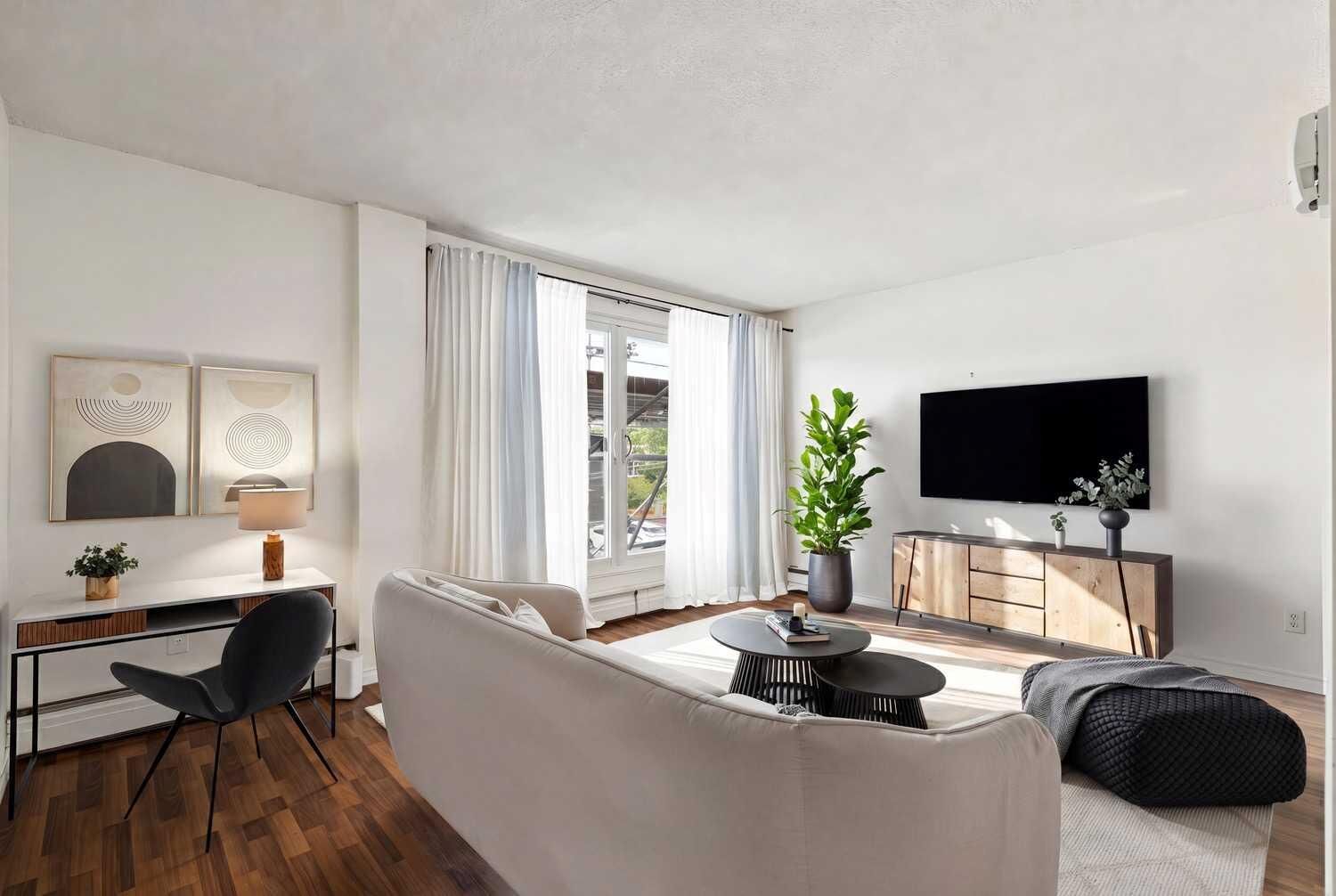 Property Photo:  110 24 Avenue SW 305  AB T2S 0J9 
