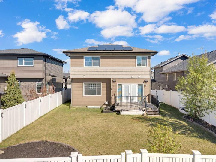 Property Photo:  25 Lazaro Close  AB T4R 0R6 