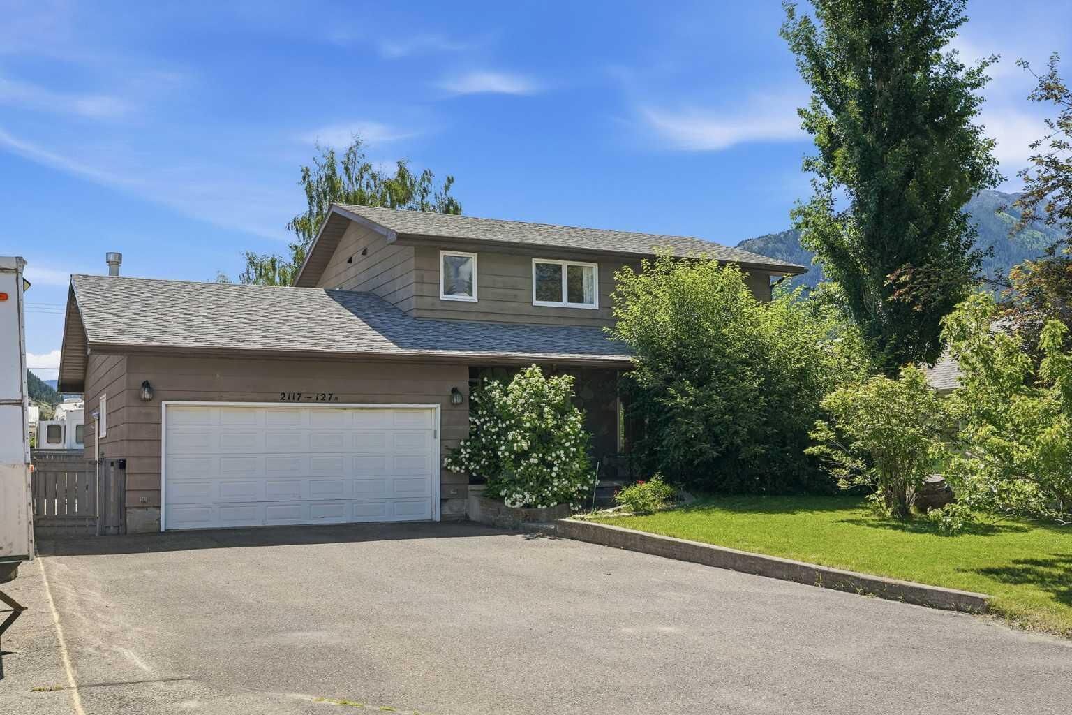 Property Photo:  2117 127 Street  AB T0K 0E0 