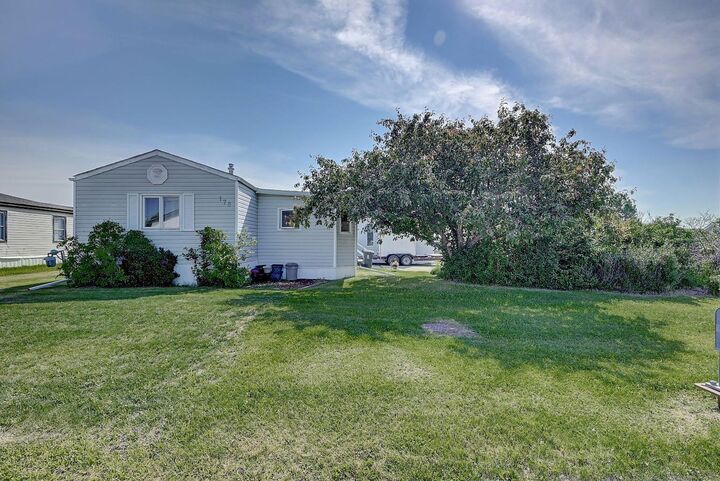 Property Photo:  10615 88 Street 178  AB T8X 1P5 