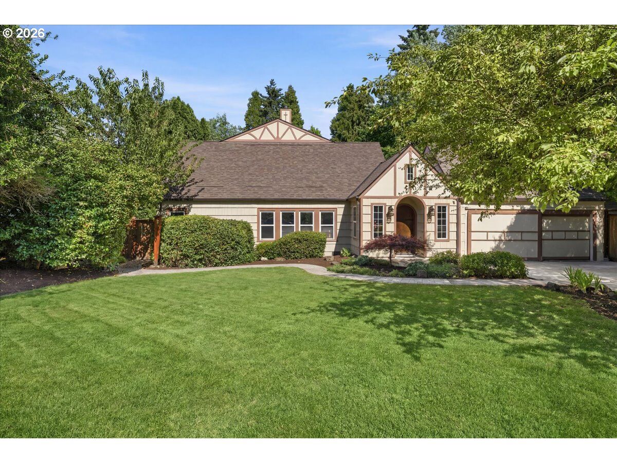 Property Photo:  2200 SW 192nd Ave  OR 97003 