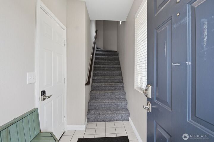 Property Photo:  5510 S 234th Place 21-5  WA 98032 