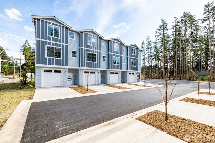 Property Photo:  945 NW Heller Street A1  WA 98277 