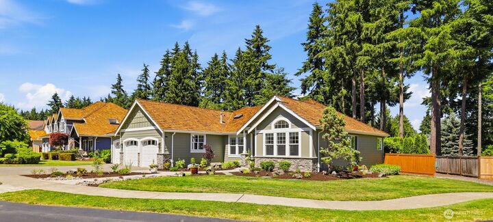 Property Photo:  4111 NW 19th Avenue  WA 98335 