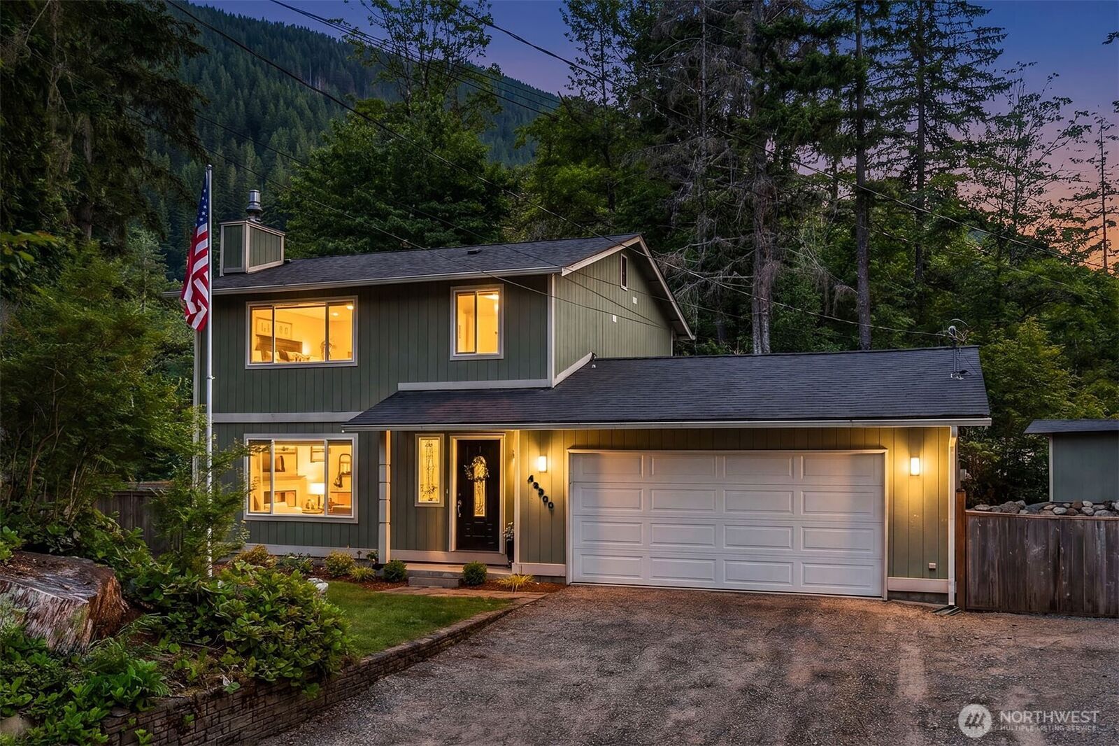 Property Photo:  42300 SE 168th Court  WA 98045 