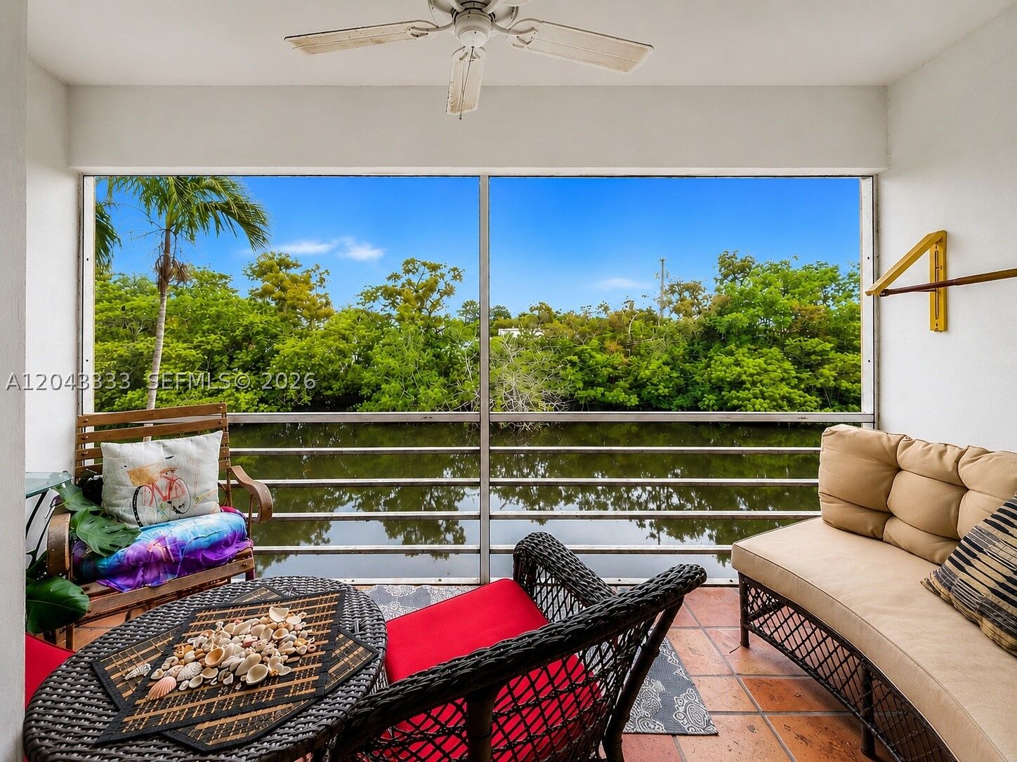 Property Photo: 1400 NE 57th Ct 207 FL 33334