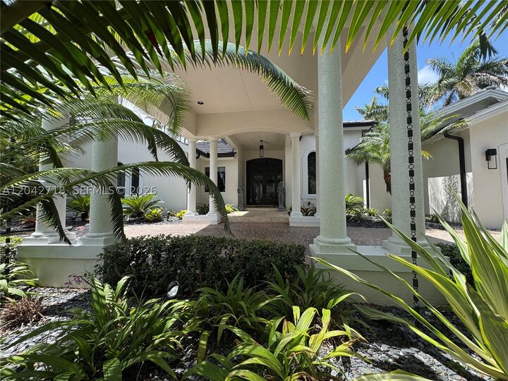 Property Photo: 9662 SW 123rd St FL 33176