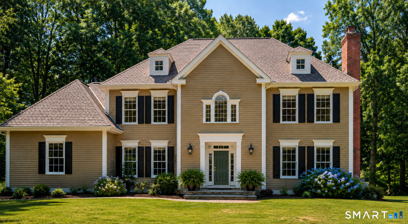 Property Photo: 70 Westbury CT 06001