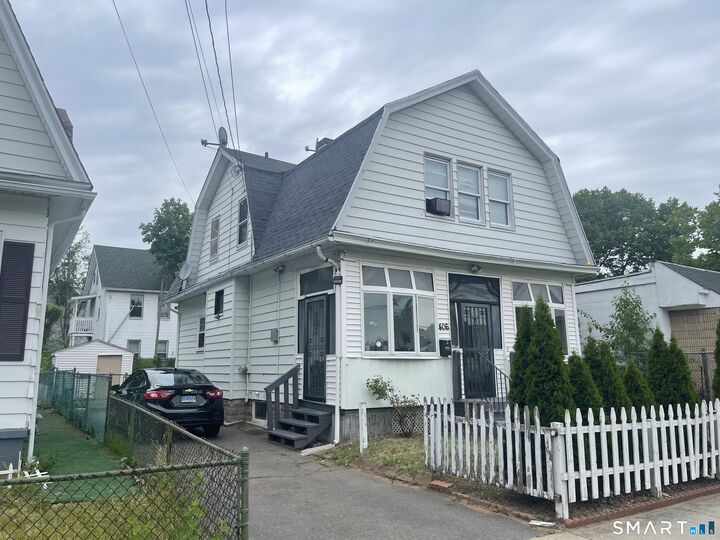 Property Photo:  406 Newhall Street  CT 06514 
