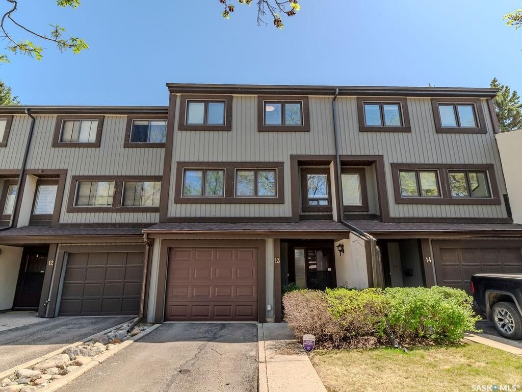 Property Photo: 455 Pinehouse Drive 13 SK S7K 5X1