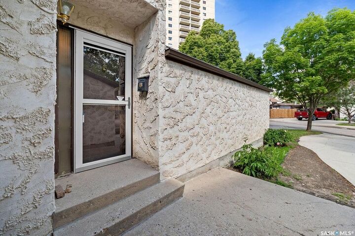 Property Photo:  24 Cannington Mews  SK S4S 5Z7 