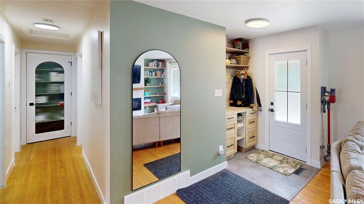 Property Photo:  1912 Grant Drive  SK S4S 4V6 
