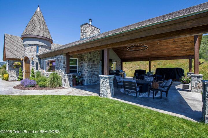 Property Photo: 1901 Narrows Willow Creek Rd WY 83112