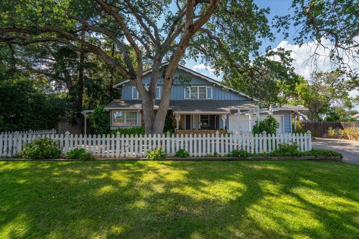 Property Photo:  1440 Robinson Drive  CA 96080 