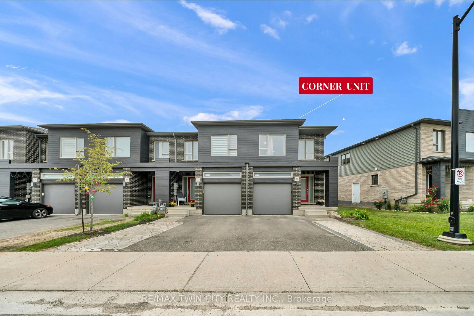 Property Photo:  13 Pony Way  ON N2R 0R8 