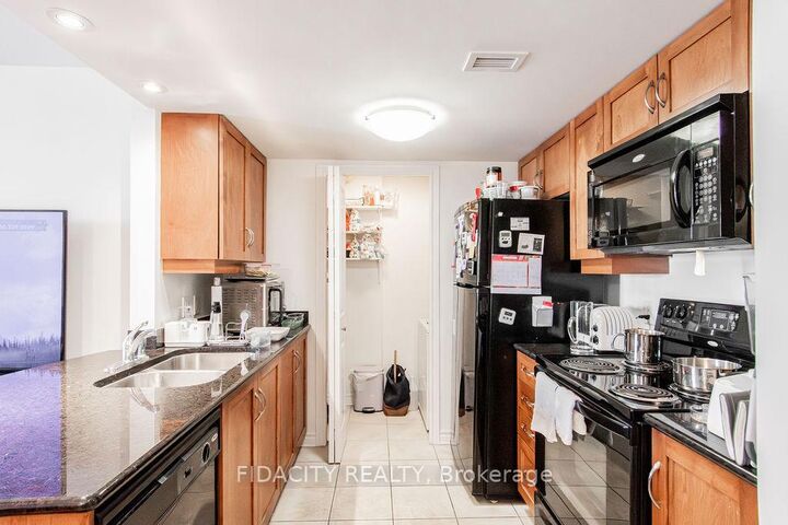 Property Photo: 314 Central Park Drive 602 ON K2C 0R2