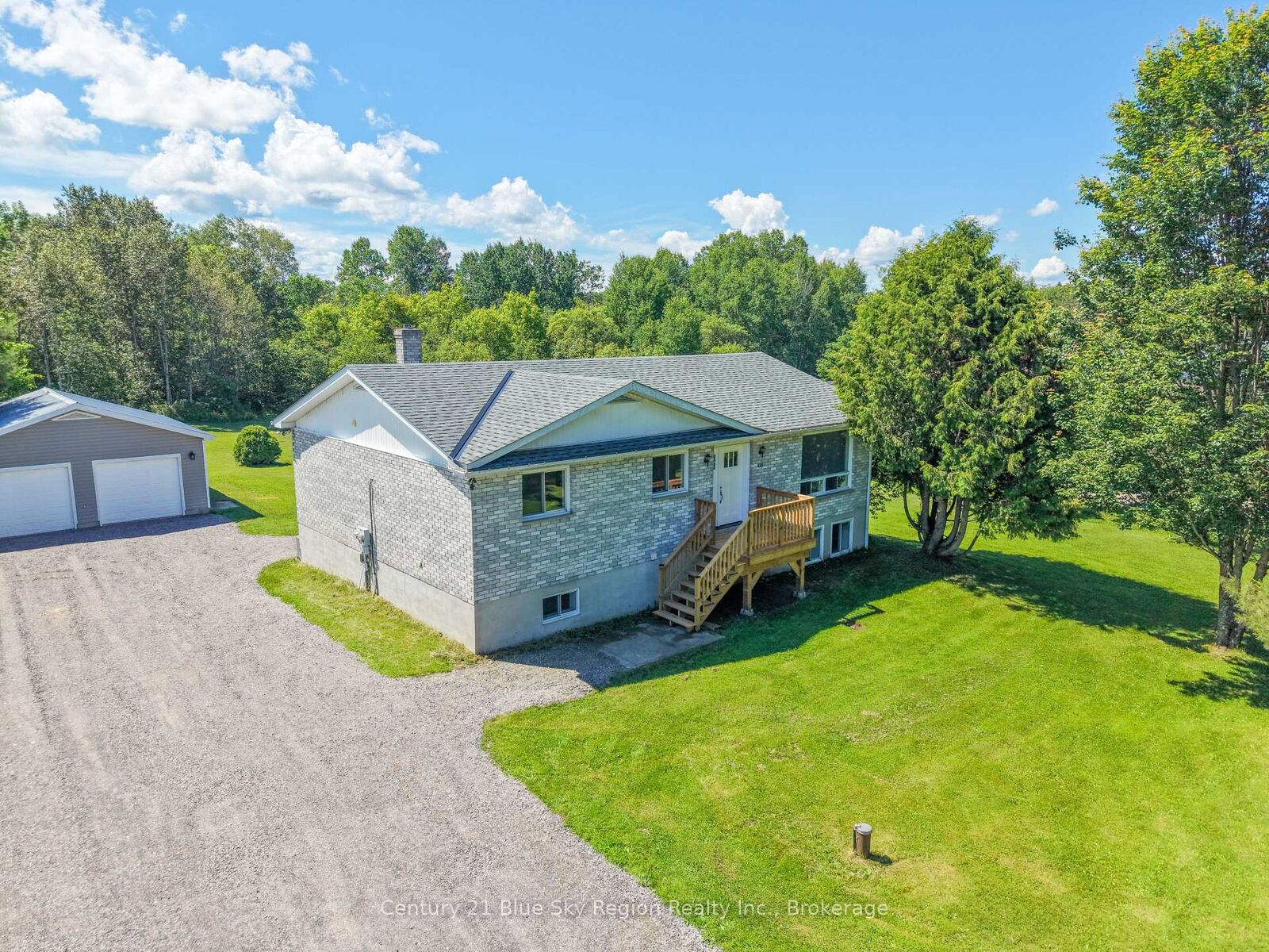Property Photo:  418 Laurier Street  ON P0H 1H0 