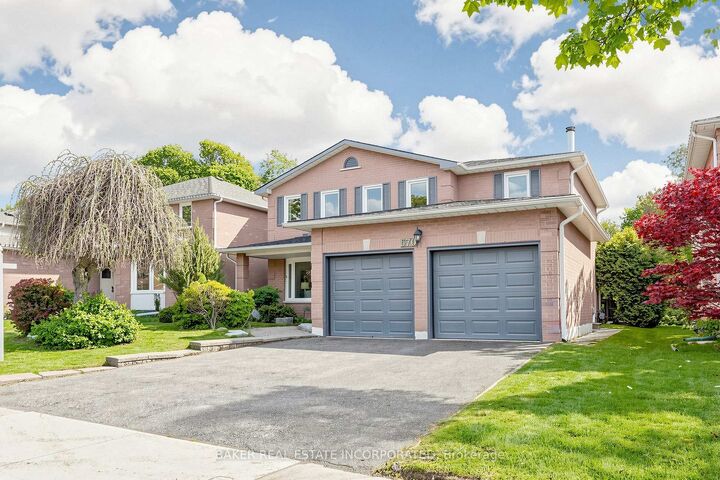 Property Photo: 670 Leslie Valley Drive ON L3Y 7J5