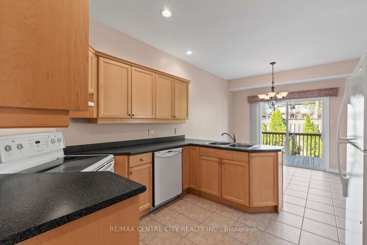 448 Commissioners Road E 5 — photo 1