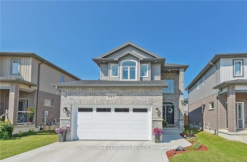 Property Photo:  940 Reeves Avenue  ON N6G 0E2 