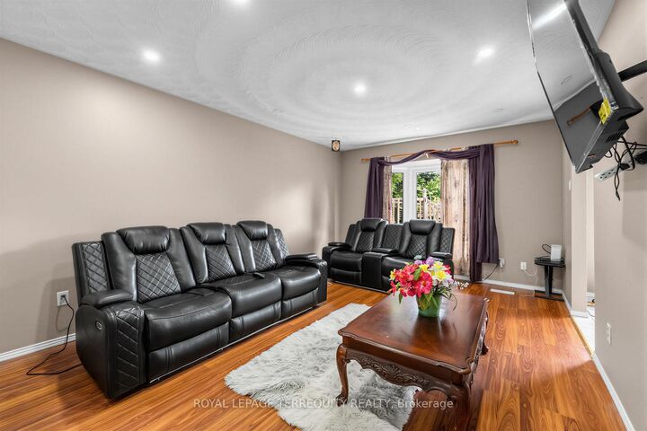 Property Photo:  746 Limeridge Road E  ON L8W 1A3 