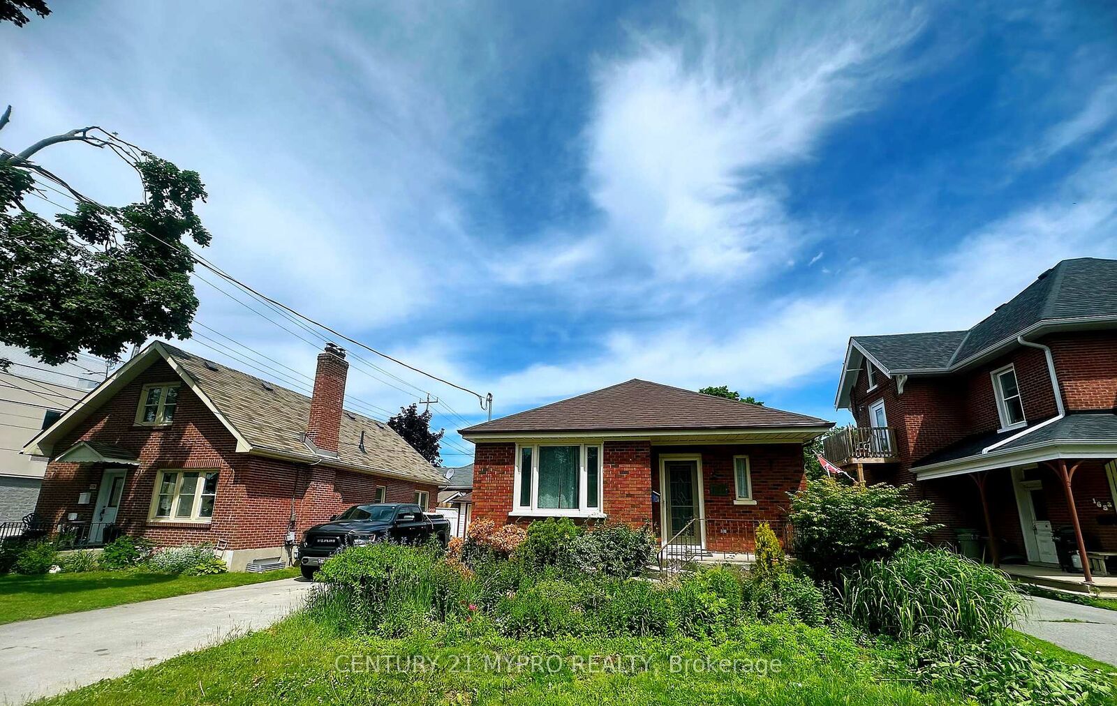 Property Photo:  170 Morrow Street  ON K9J 1X5 