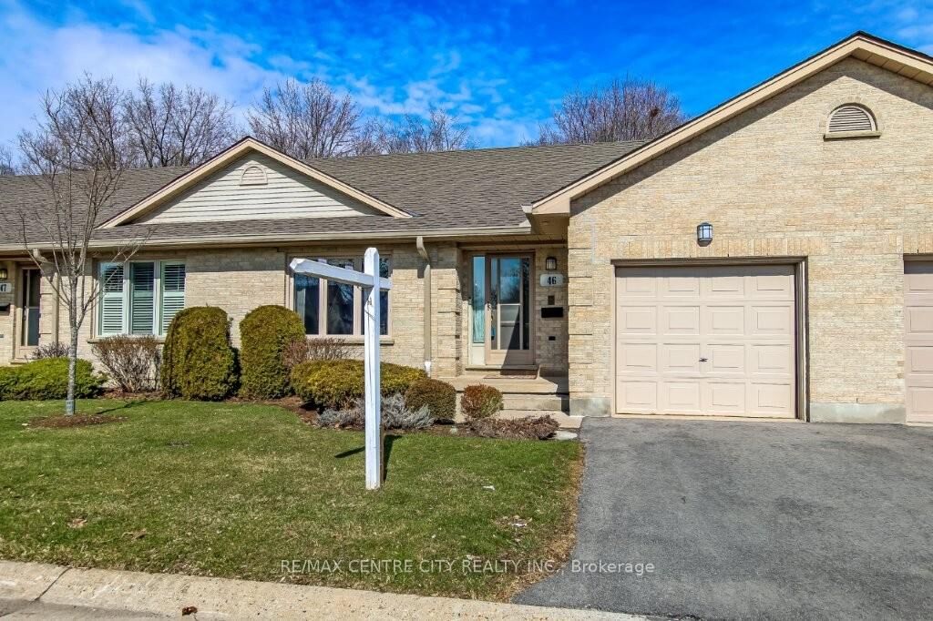 Property Photo:  99 Edgevalley Road 46  ON N5Y 5N1 