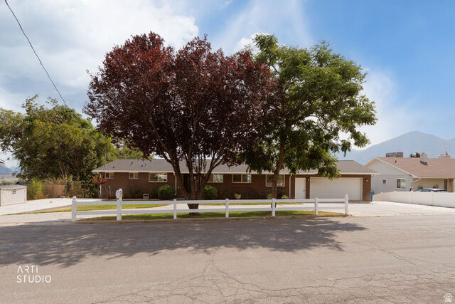 Property Photo: 455 S Ridge Ln E UT 84651