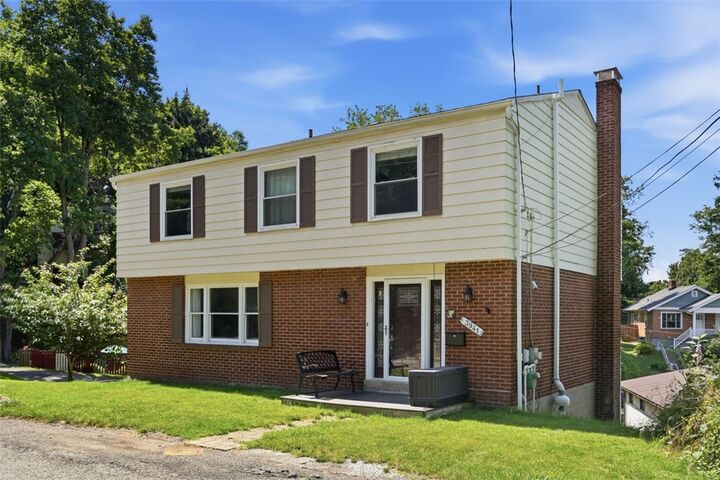 Property Photo:  3941 Drexel Rd  PA 15212 