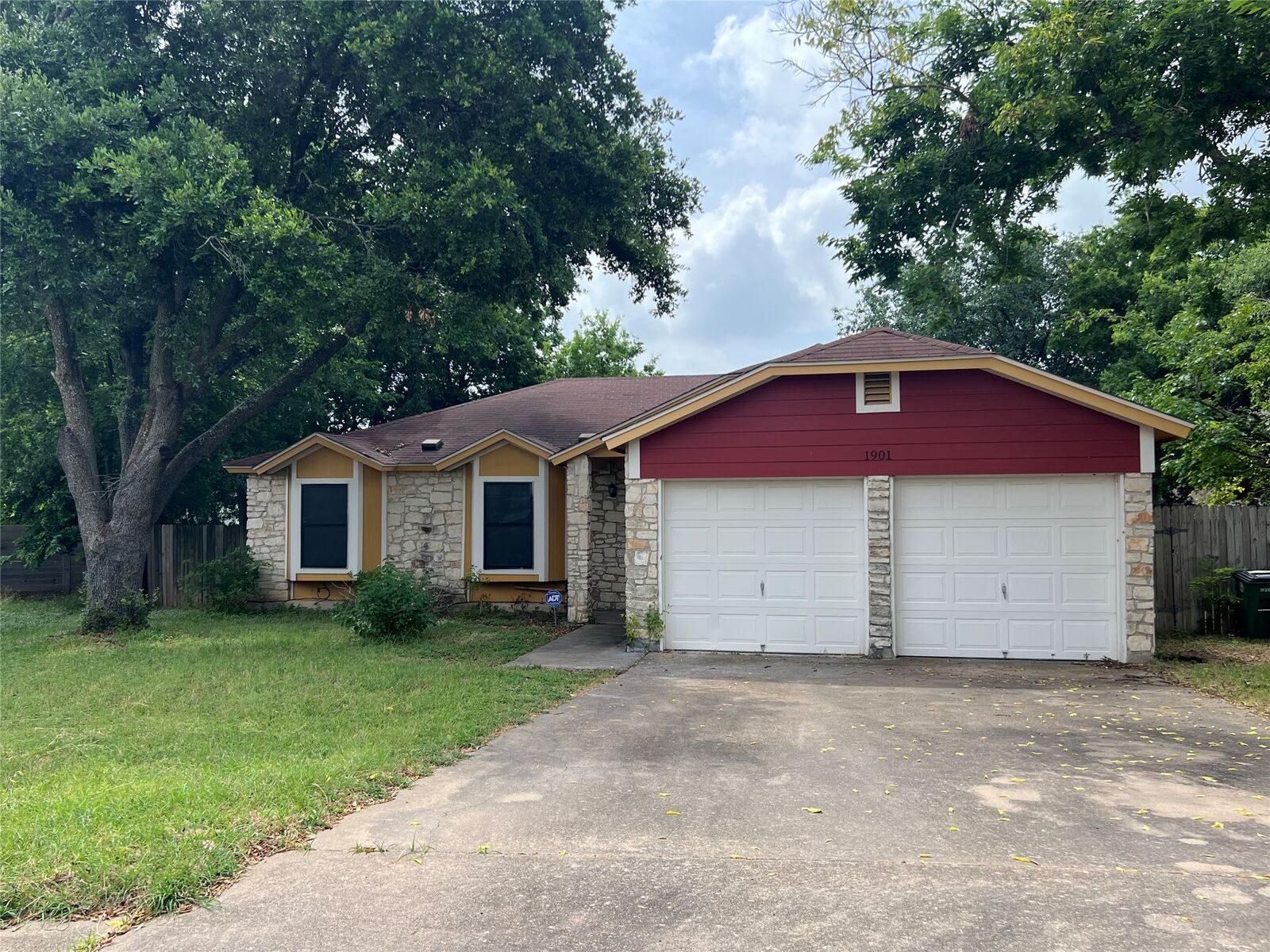 Property Photo:  1901 Dauphine Cove  TX 78727 