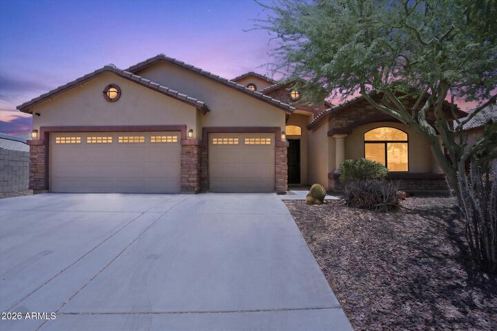 Property Photo:  8809 S 10th Drive  AZ 85041 