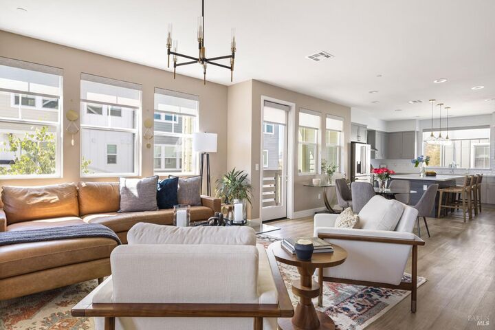Property Photo:  273 Gambrel Circle  CA 95403 